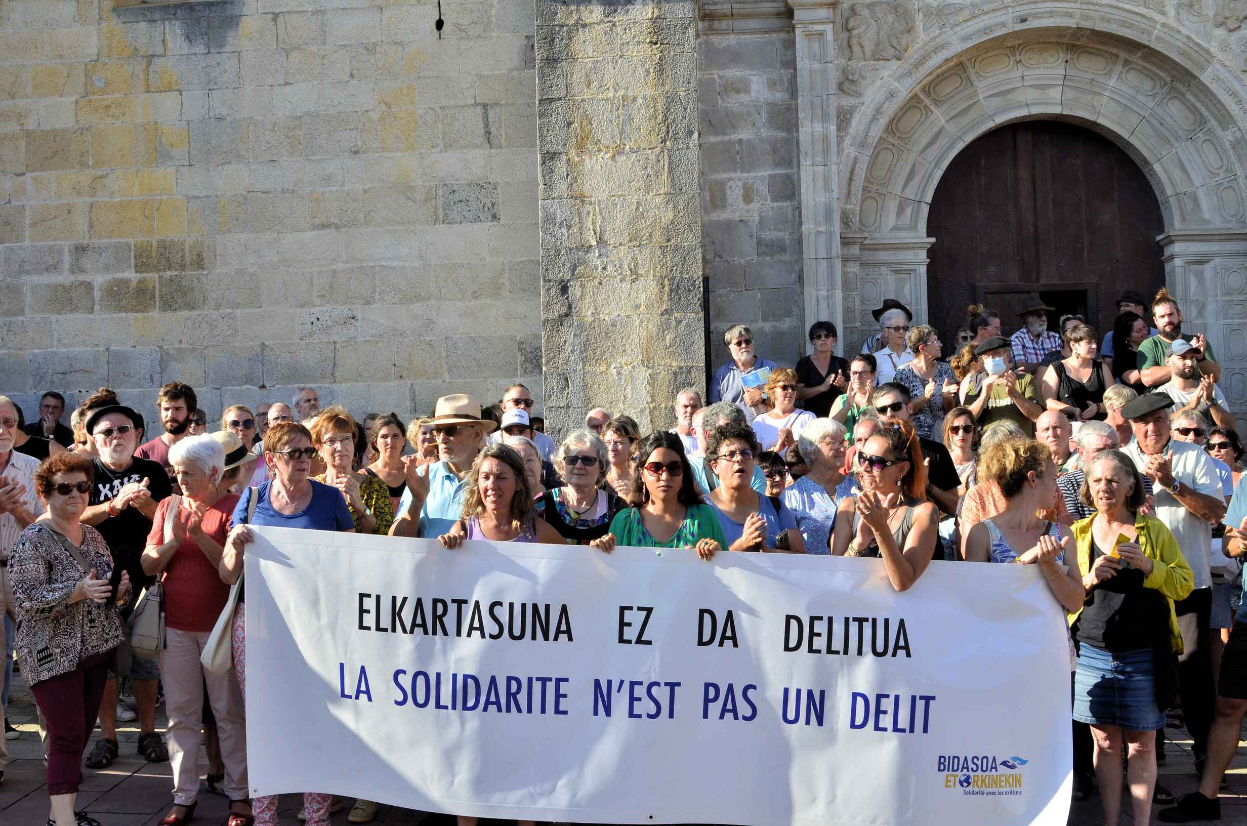 <br />
<b>Notice</b>:  Undefined variable: titre in <b>/var/www/vhosts/bidasoa-etorkinekin.org/httpdocs/views/urrugne.view.php</b> on line <b>28</b><br />
